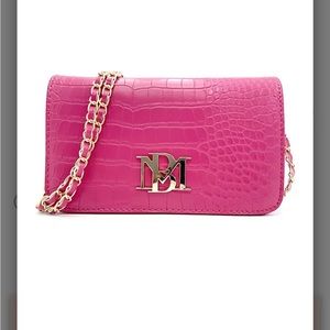 Badgley Mischka Crocodile Bag pink Valentine’s Day look ❤️